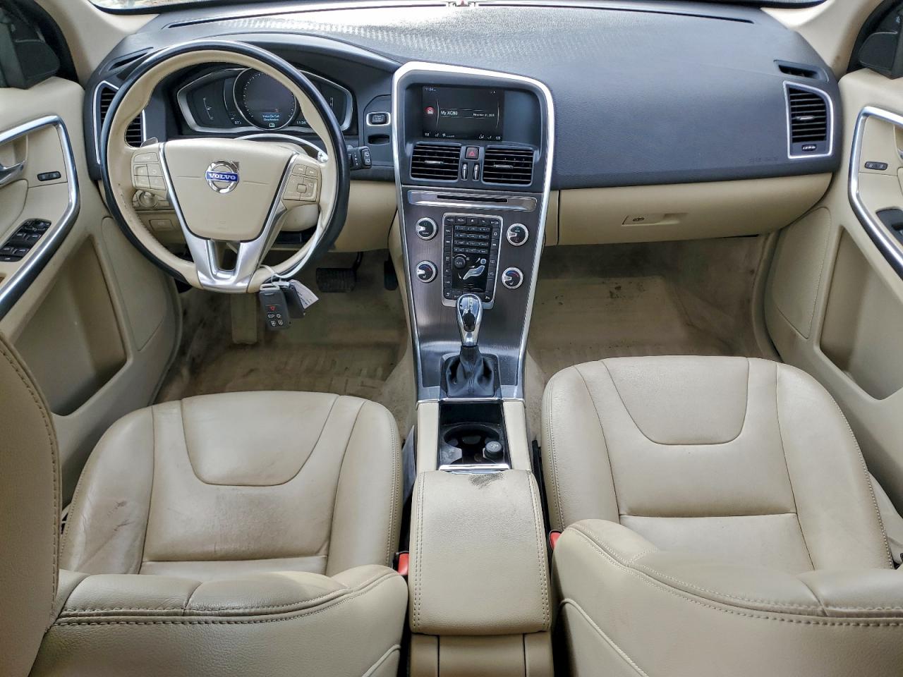 Volvo XC60 T6 Premier Image 14