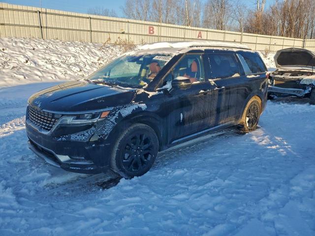  Salvage Kia Carnival