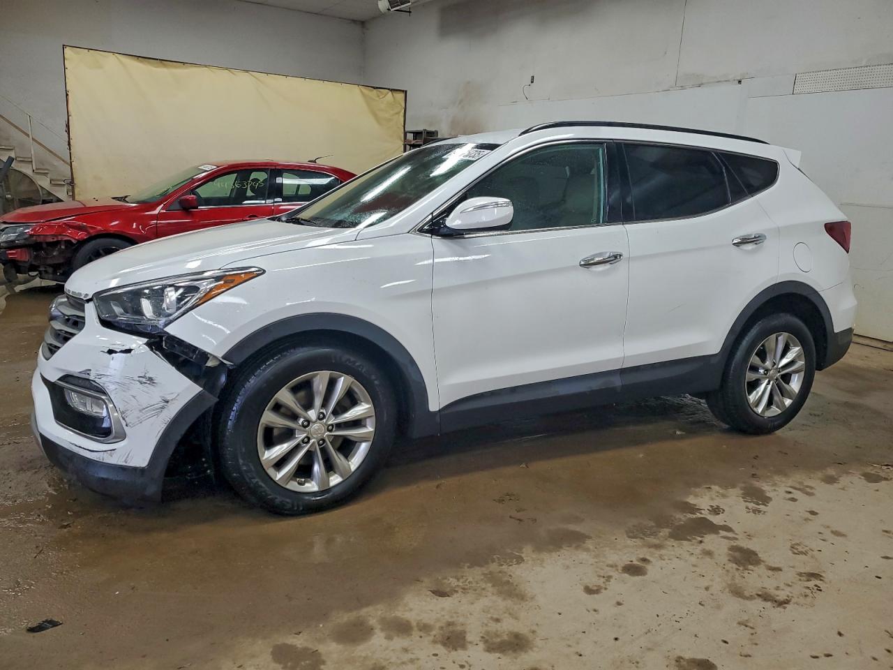 Hyundai SANTA FE Image 1