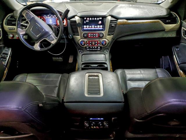 GMC Yukon Denali Image 11