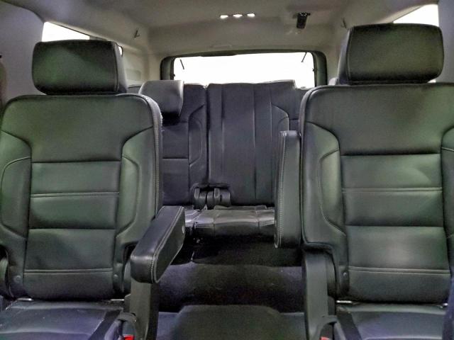 GMC Yukon Denali Image 9