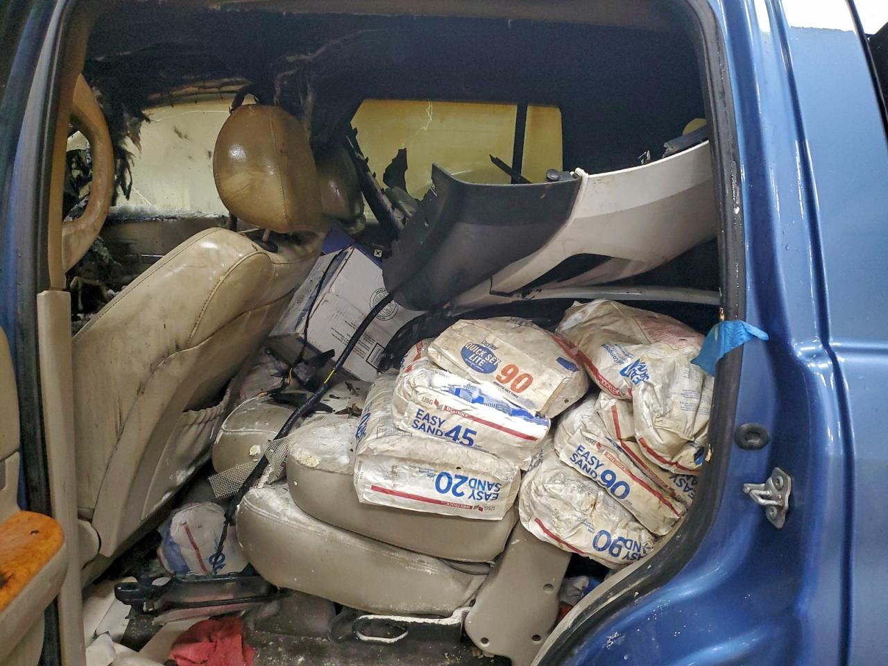 Chrysler Aspen Limited Image 10