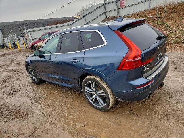 Volvo XC60 T5 Momentum Image 4
