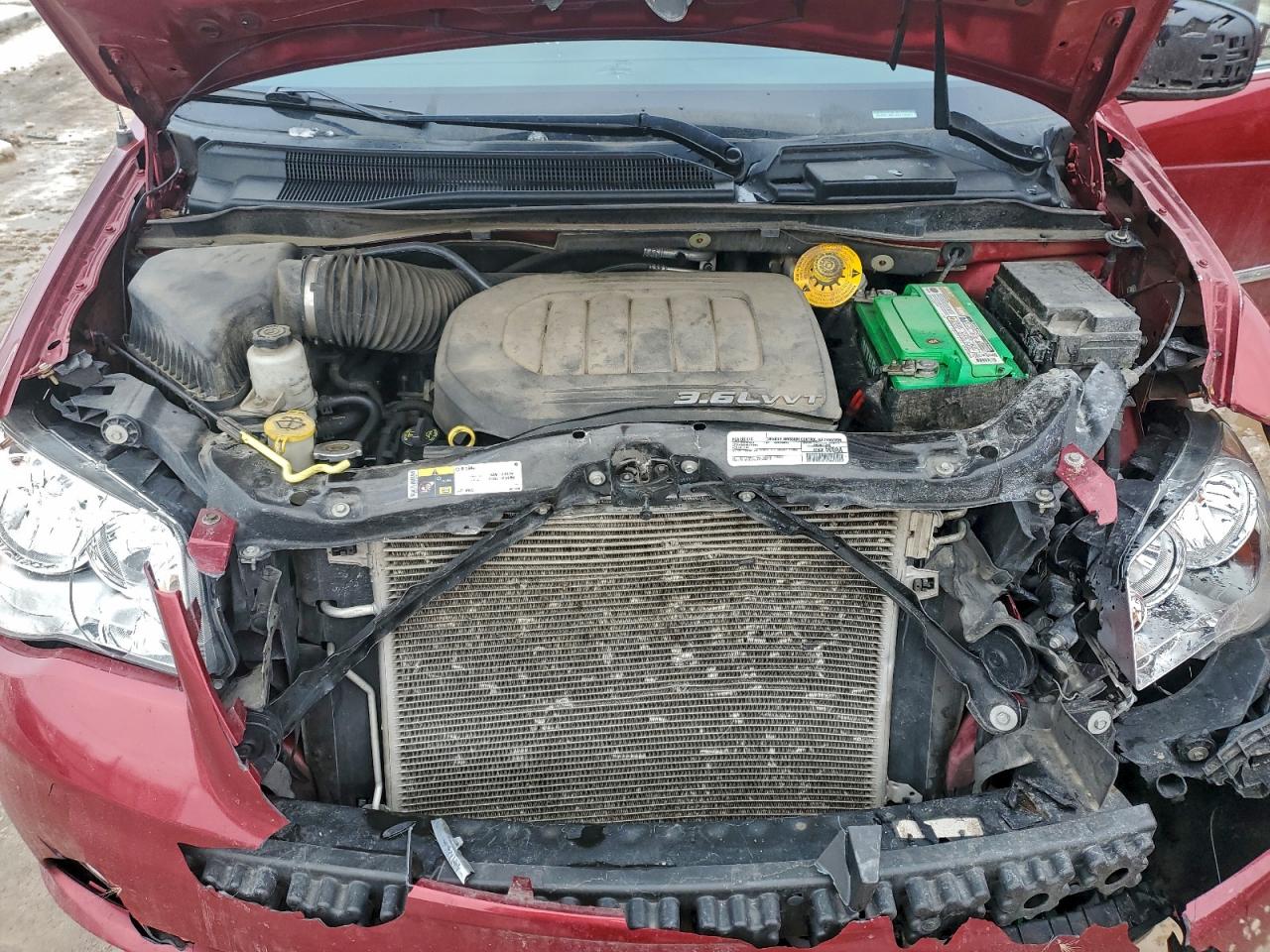 Chrysler Minivan Touring Image 13