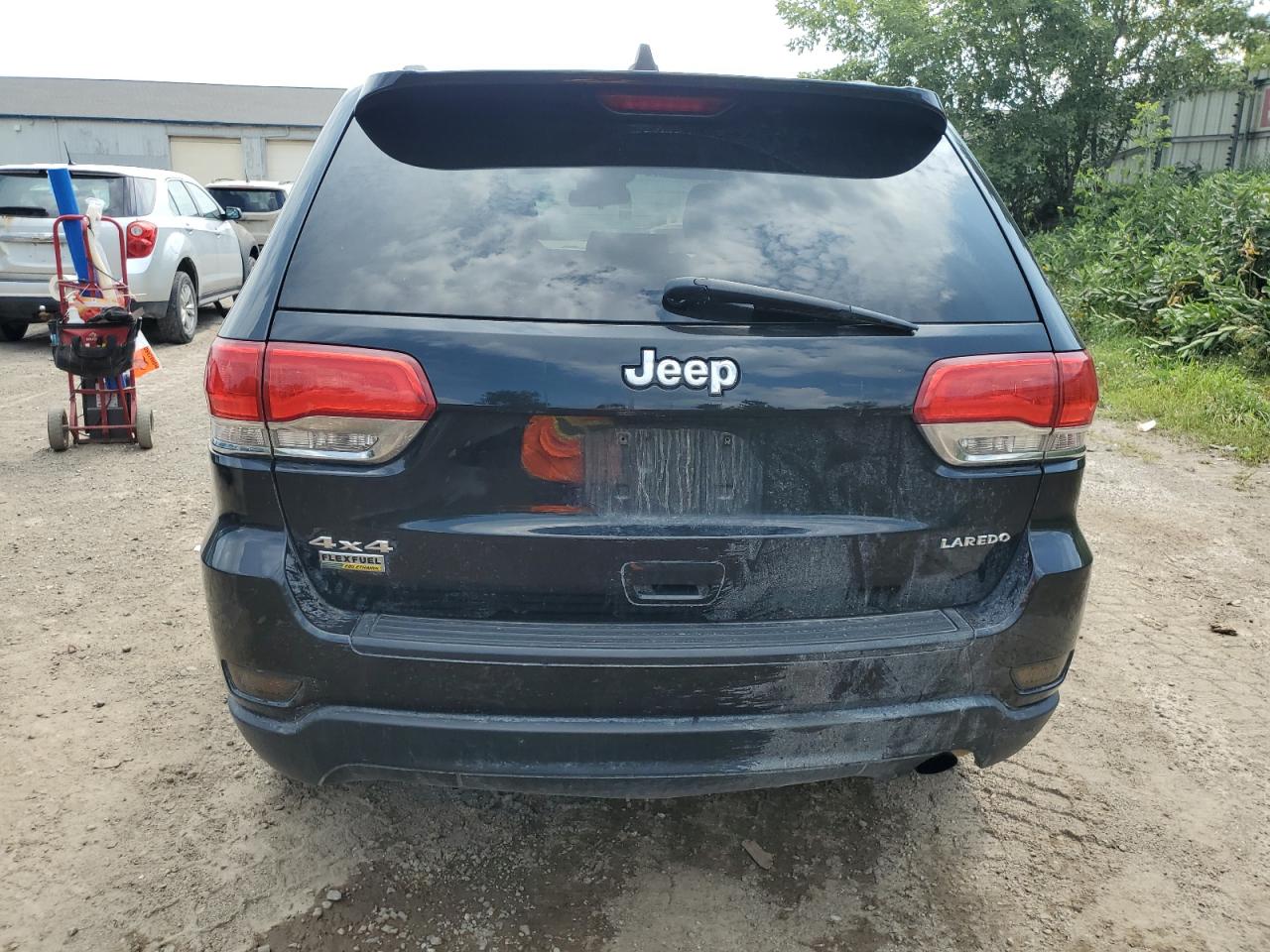 Jeep Grand Cherokee Laredo Image 8