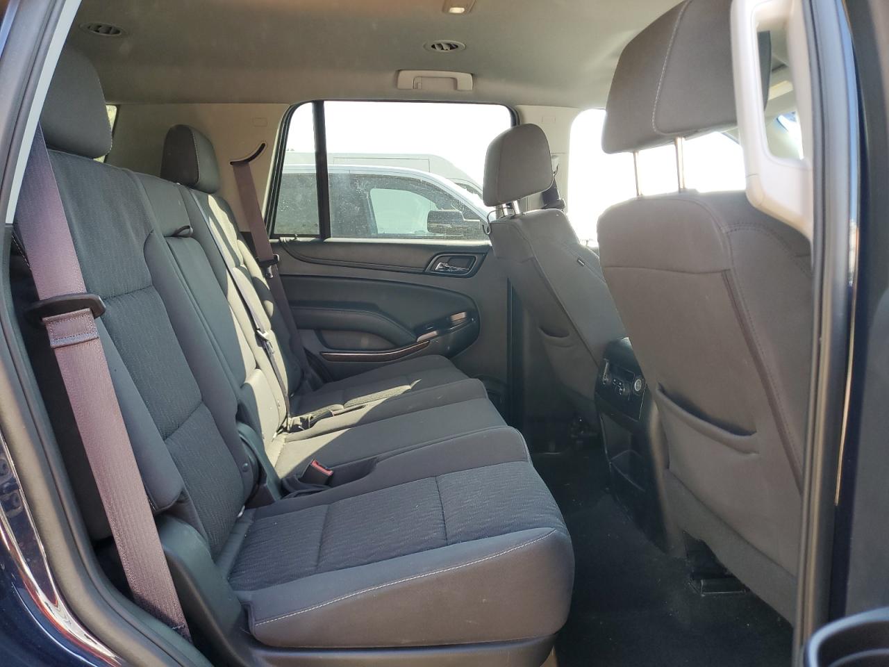 GMC Yukon Sle Image 9