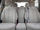 Toyota Sienna Le Image 9