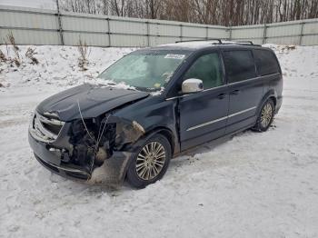  Salvage Chrysler Minivan