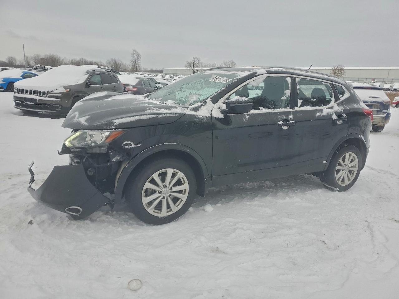 Nissan Rogue S Image 1