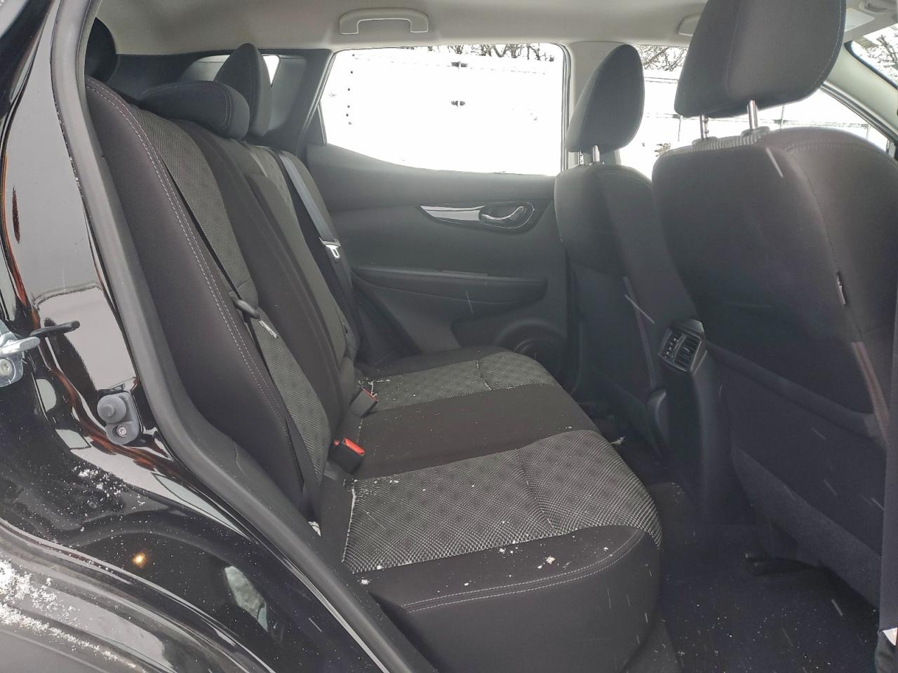 Nissan Rogue S Image 10