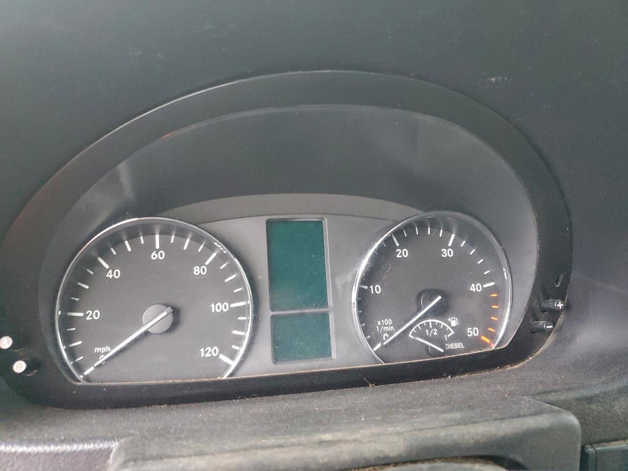 Dodge Sprinter 2500 Image 3