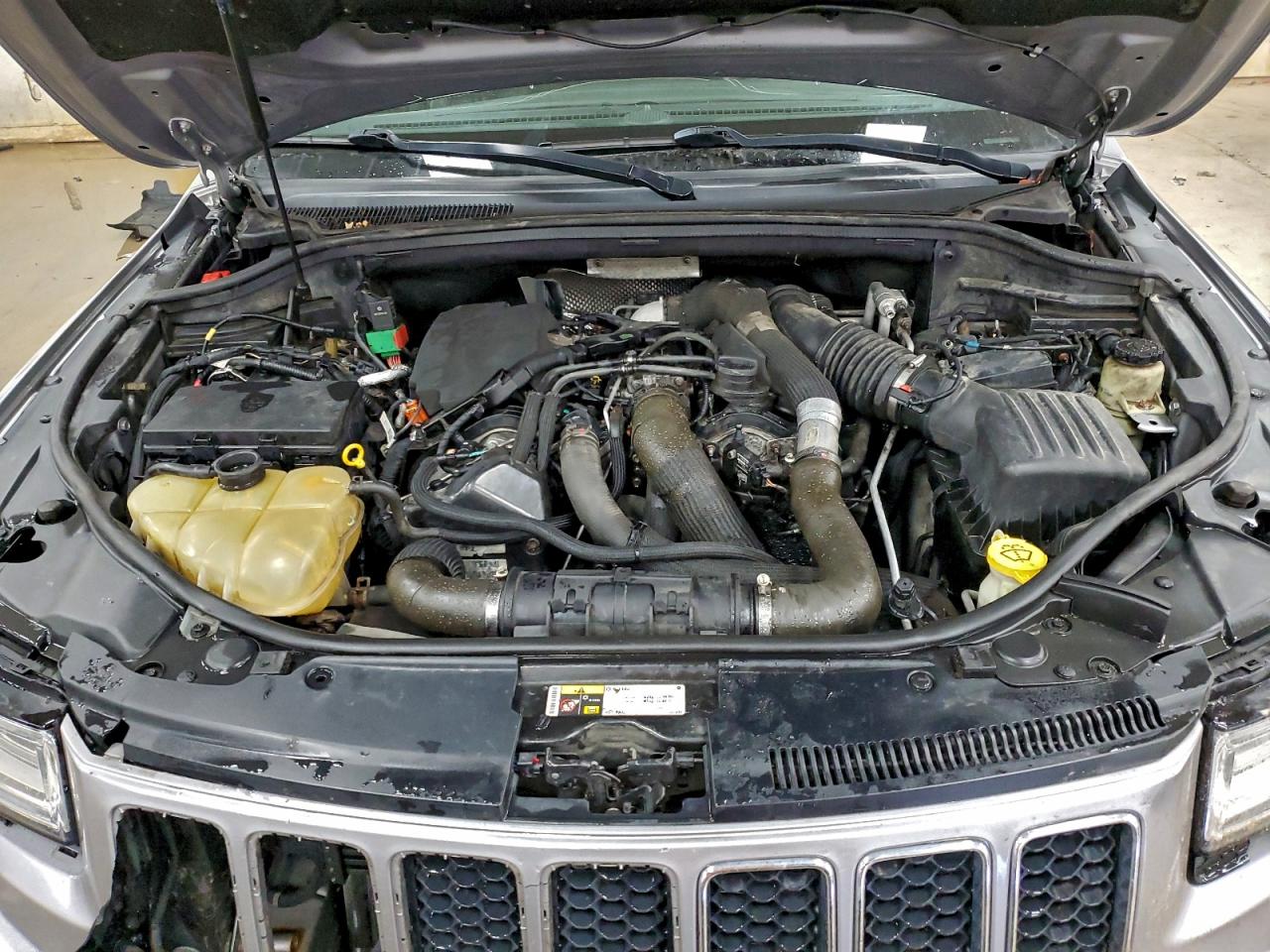 Jeep Grand Cherokee Overland Image 5