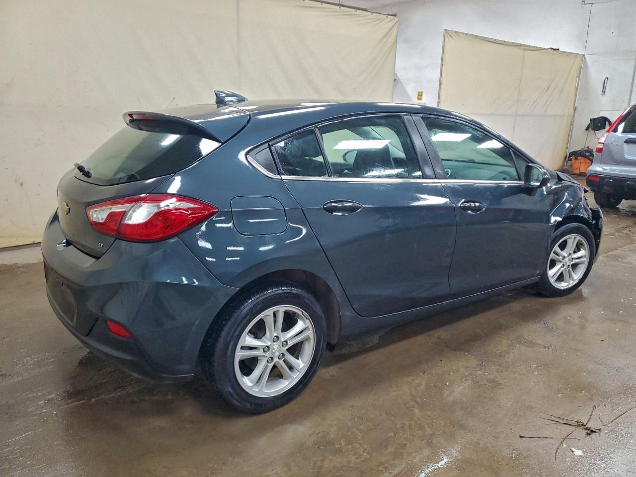 Chevrolet Cruze Lt Image 13