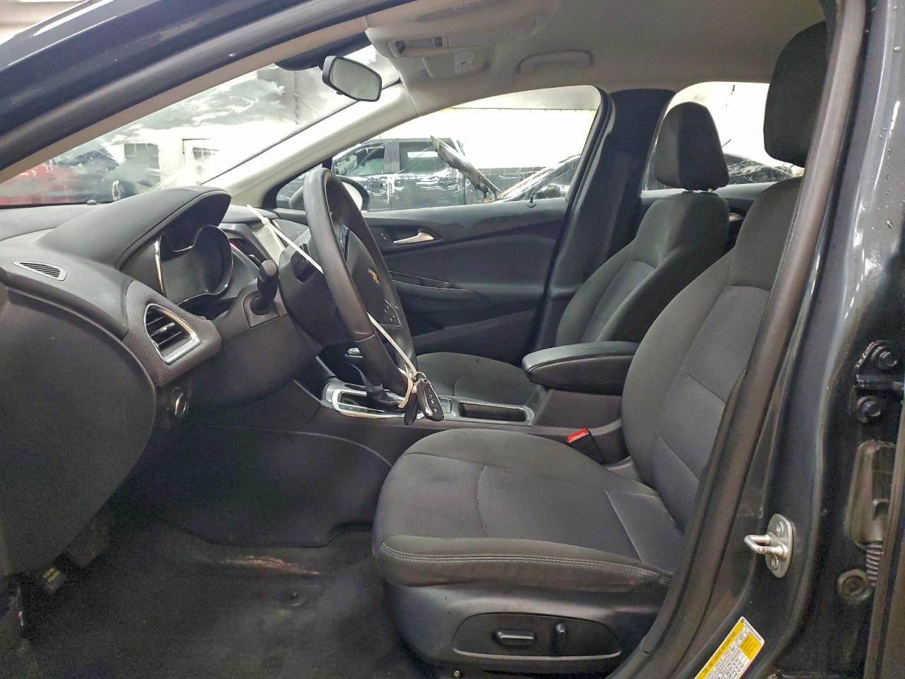 Chevrolet Cruze Lt Image 3