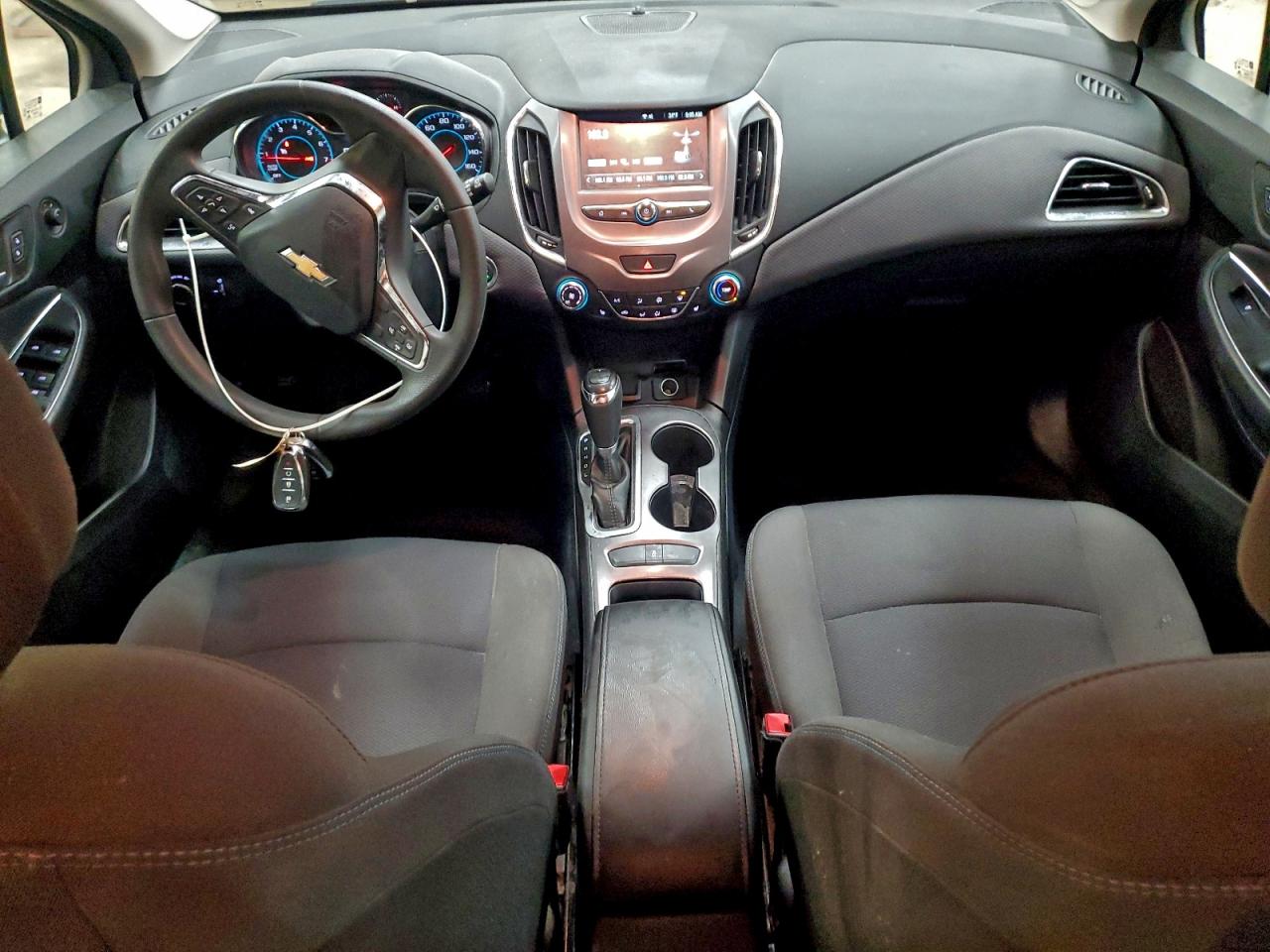 Chevrolet Cruze Lt Image 4