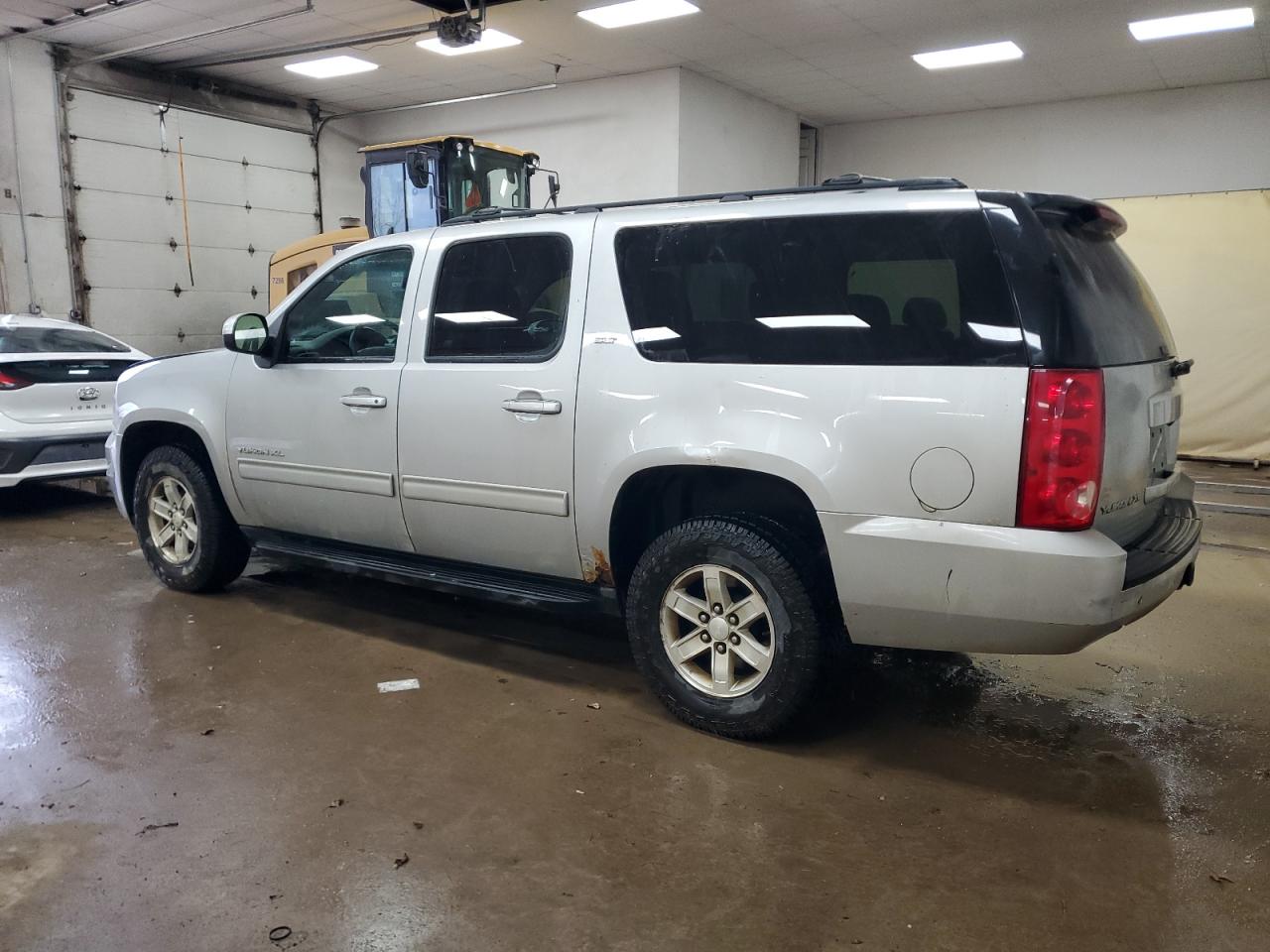 GMC Yukon K1500 Slt Image 2