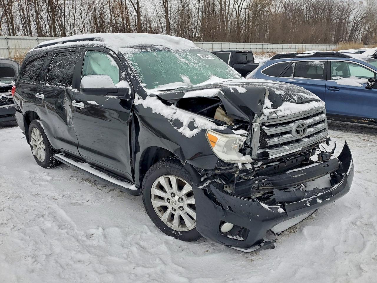 Toyota Sequoia Platinum Image 3