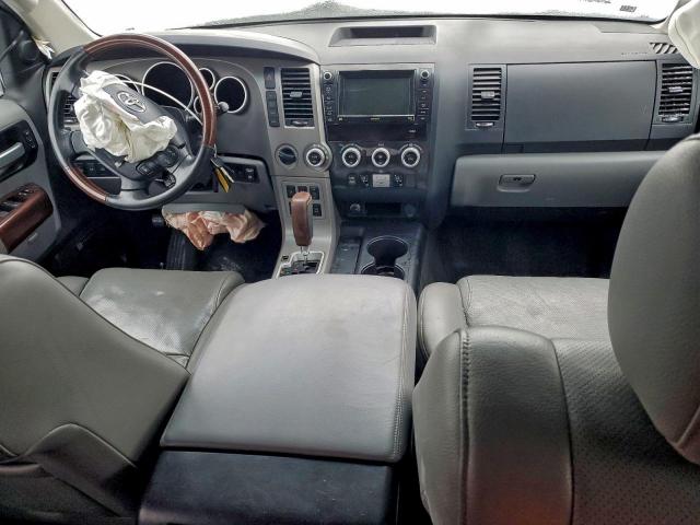 Toyota Sequoia Platinum Image 4