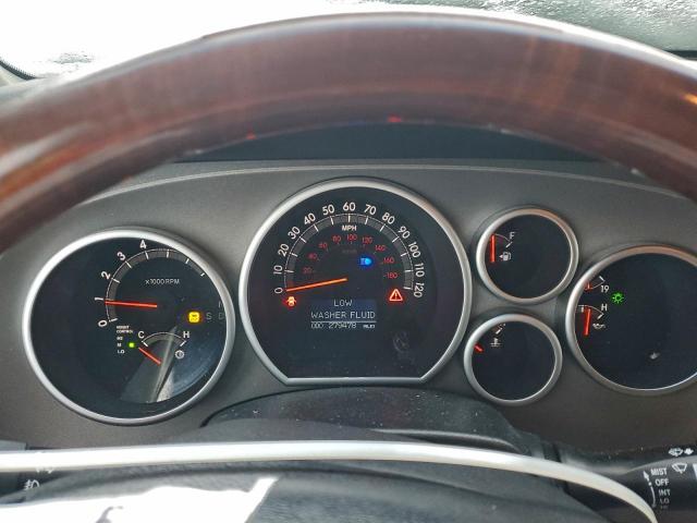 Toyota Sequoia Platinum Image 5