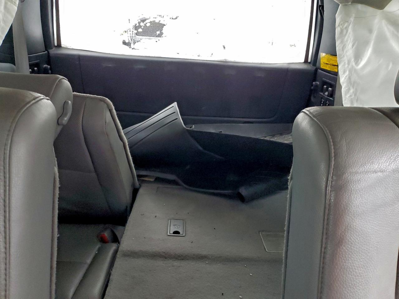 Toyota Sequoia Platinum Image 8