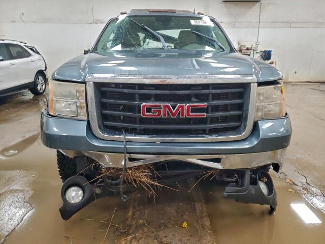 GMC Sierra K2500 Heavy Duty Image 5