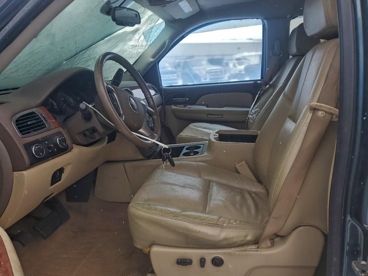 GMC Sierra K2500 Heavy Duty Image 3