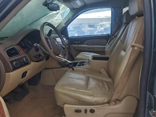 GMC Sierra K2500 Heavy Duty Image 3