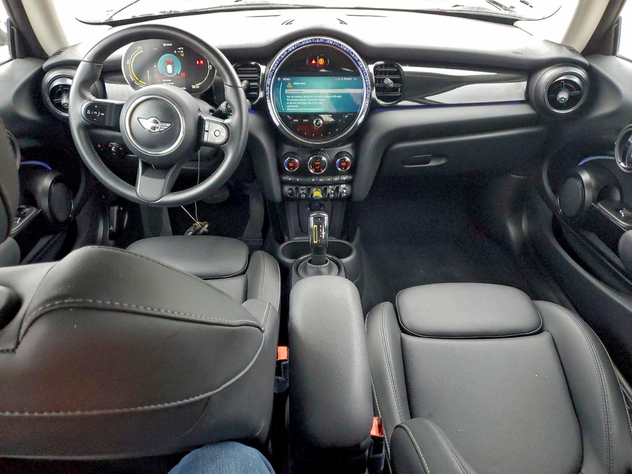 MINI Cooper Se Image 7