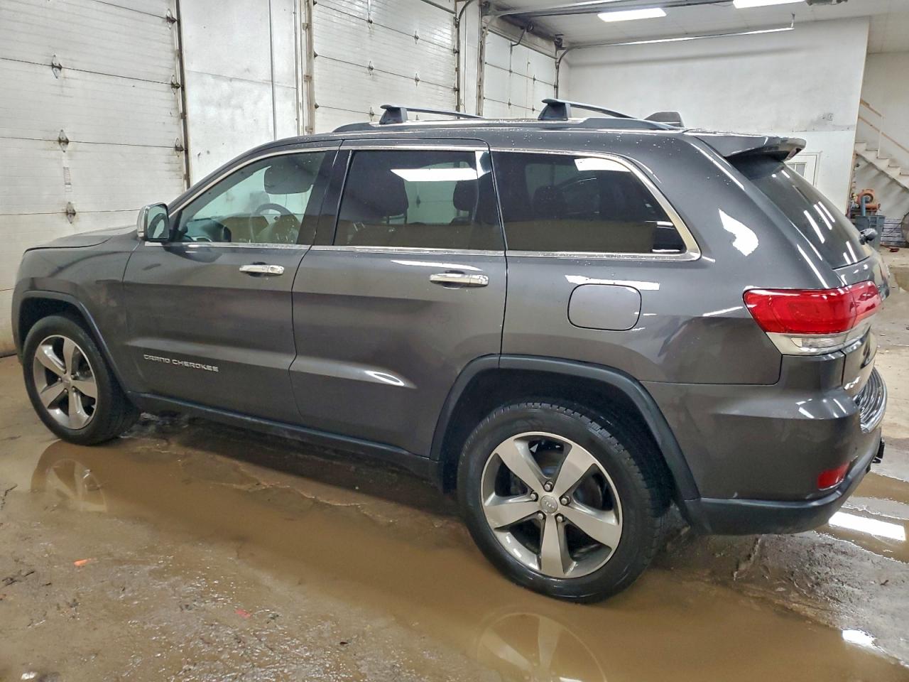 Jeep Grand Cherokee Limited Image 3