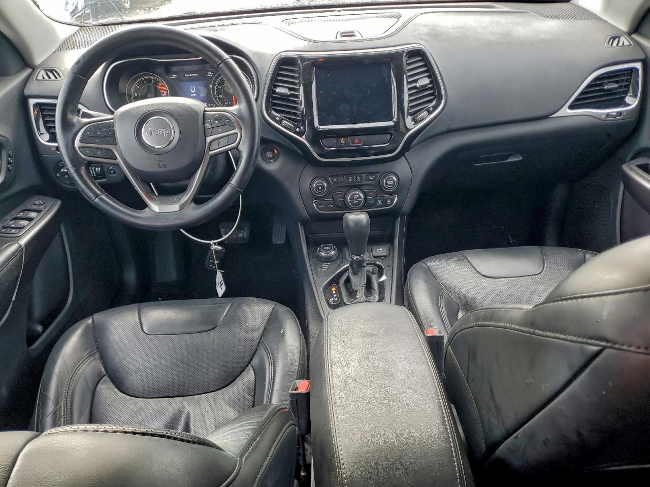 Jeep Grand Cherokee Limited Image 12