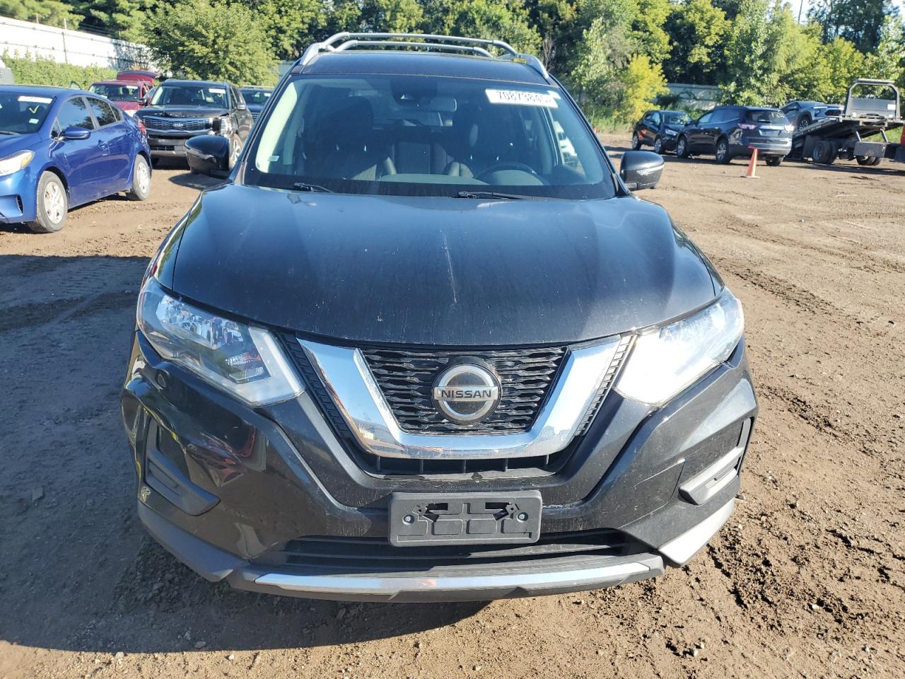 Nissan Rogue S Image 2