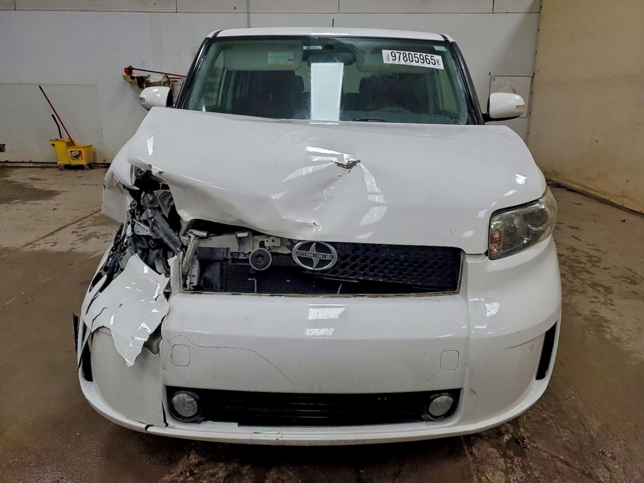 Toyota Scion Xb Image 7