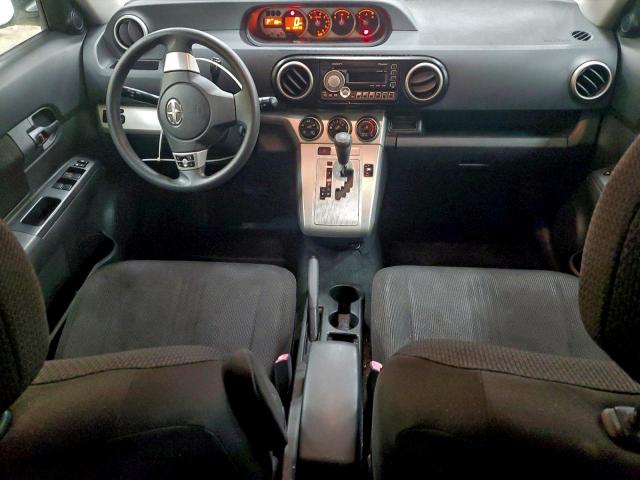 Toyota Scion Xb Image 2