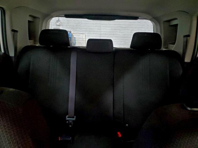 Toyota Scion Xb Image 6