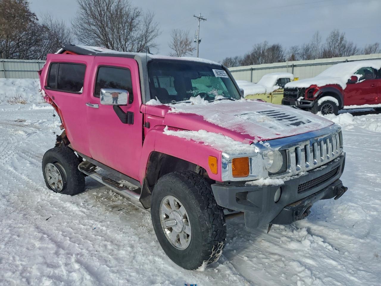 HUMMER H3 Image 2