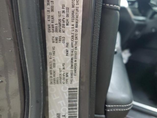 Jeep Grand Cherokee L Overland Image 10