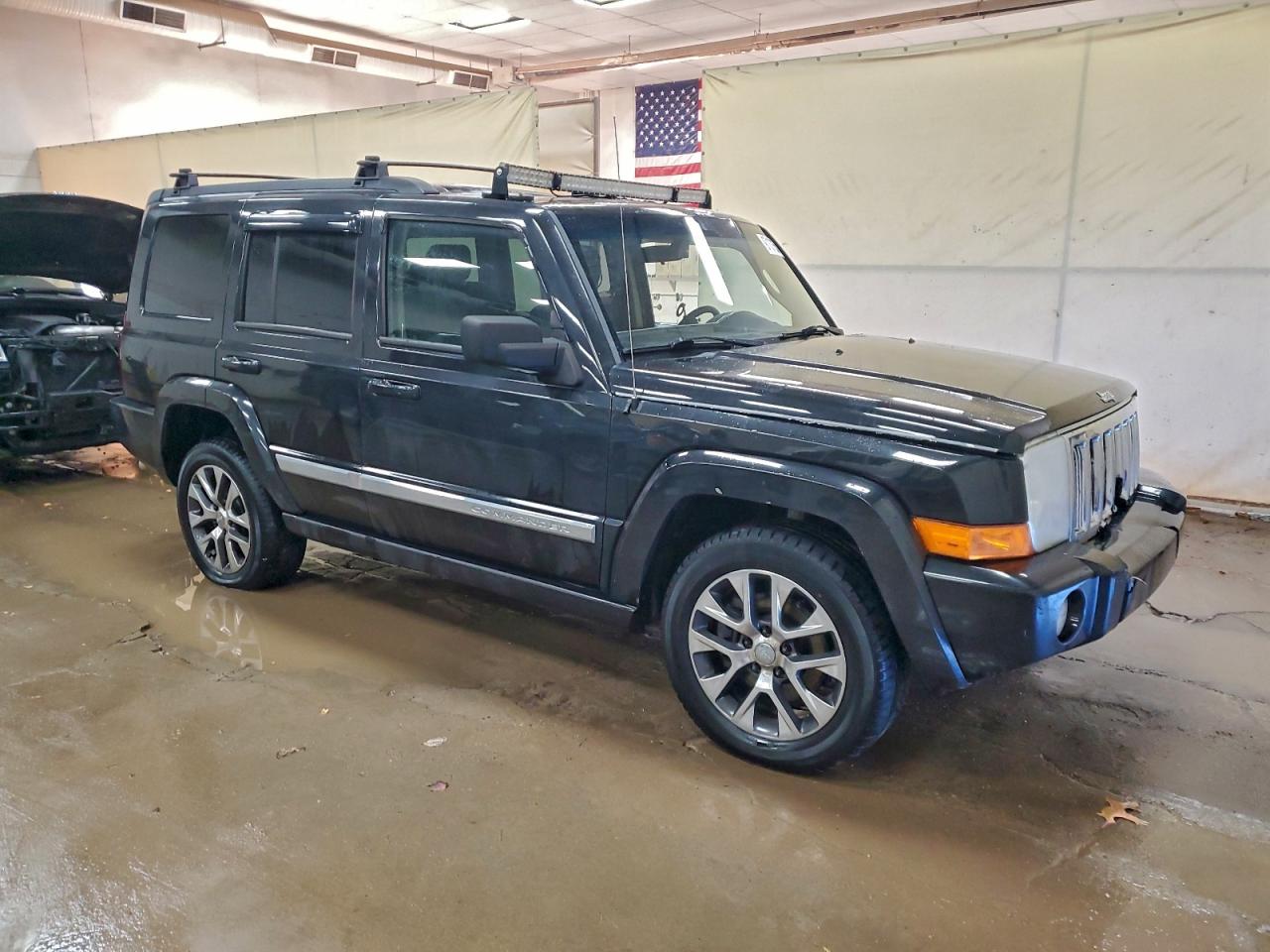 Jeep Commander Sport Image 4