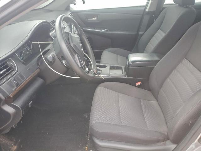 Toyota Camry Le Image 10