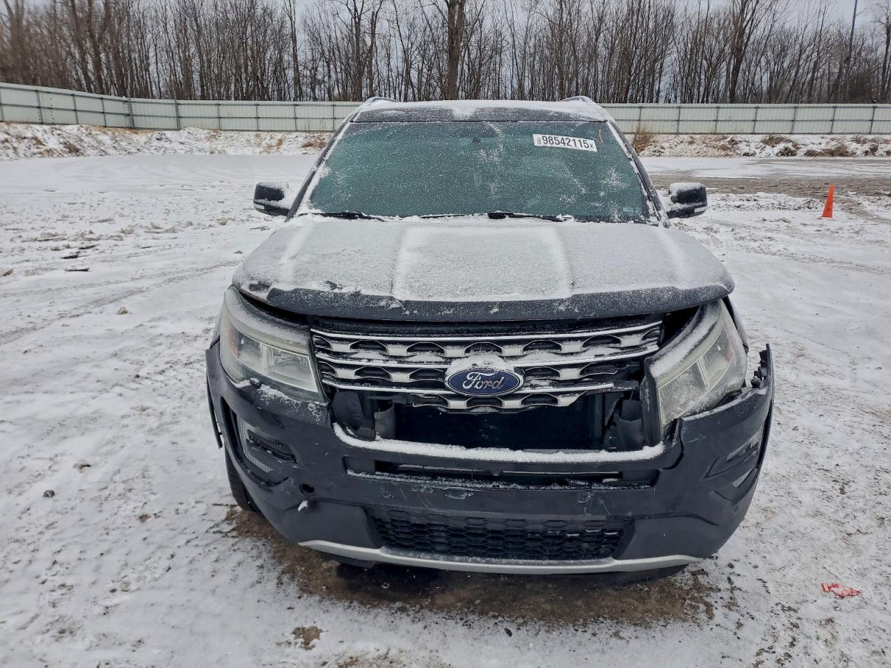 Ford Explorer Limited Image 10