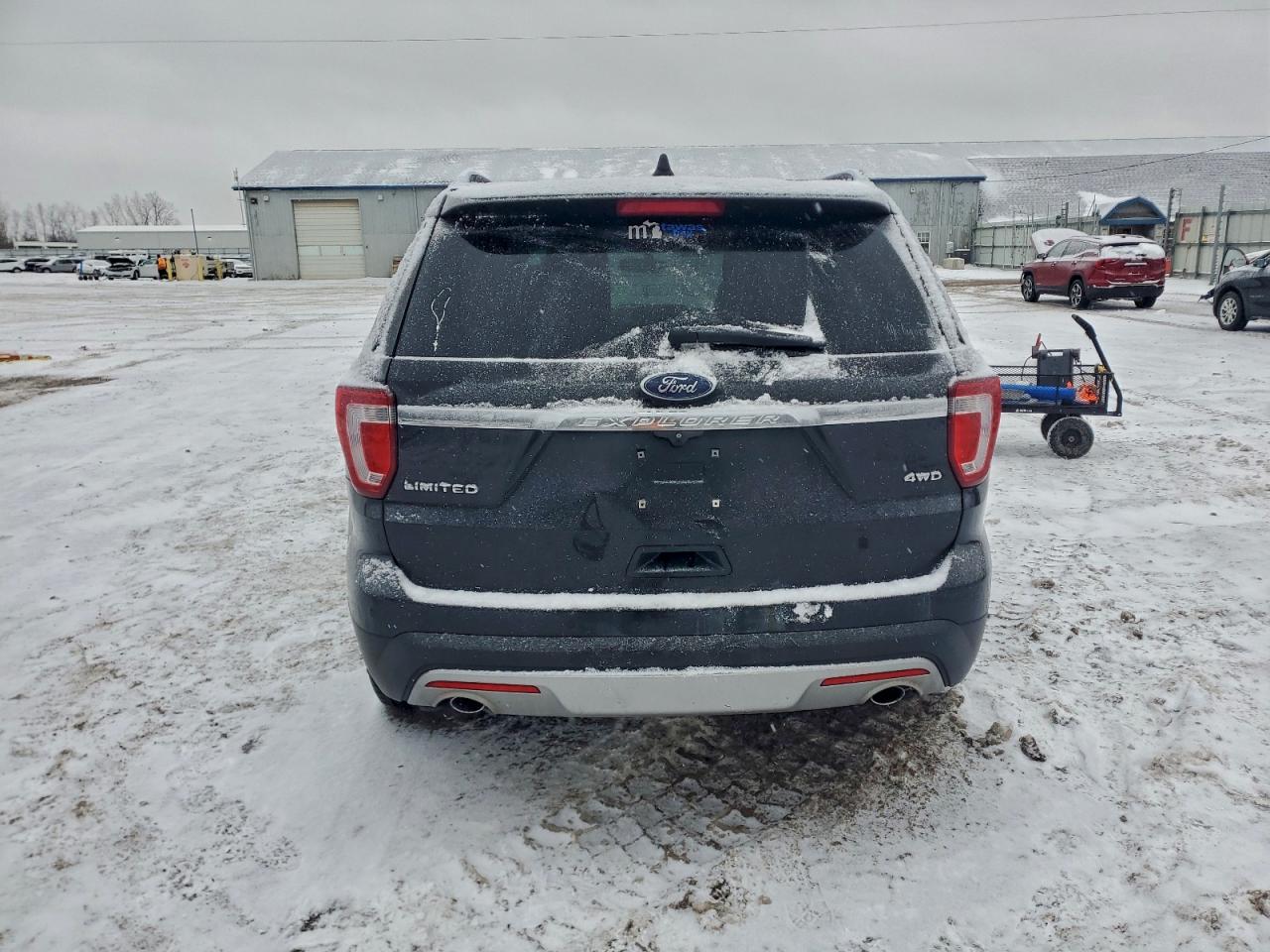 Ford Explorer Limited Image 9