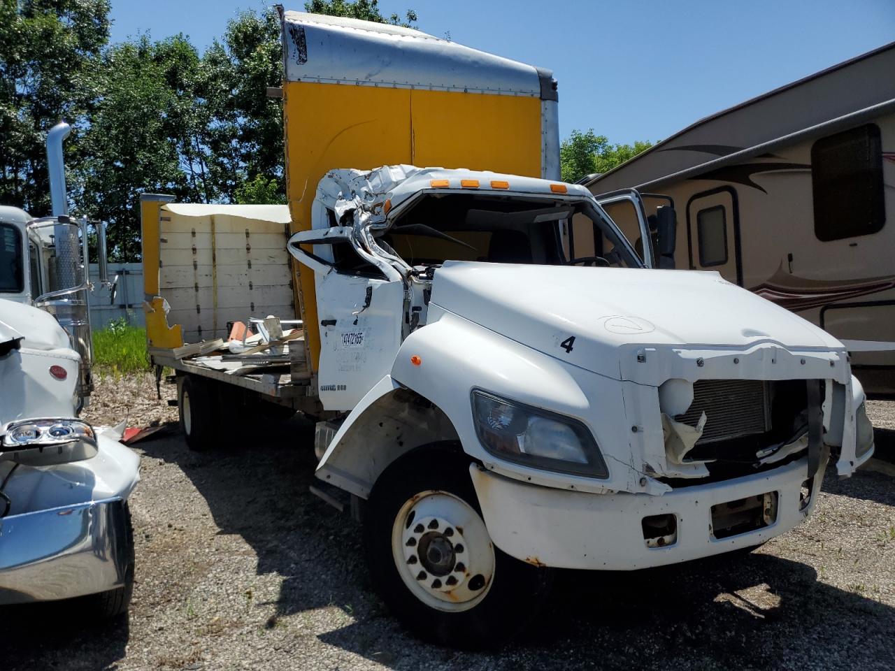 Hino 258 268 Image 13