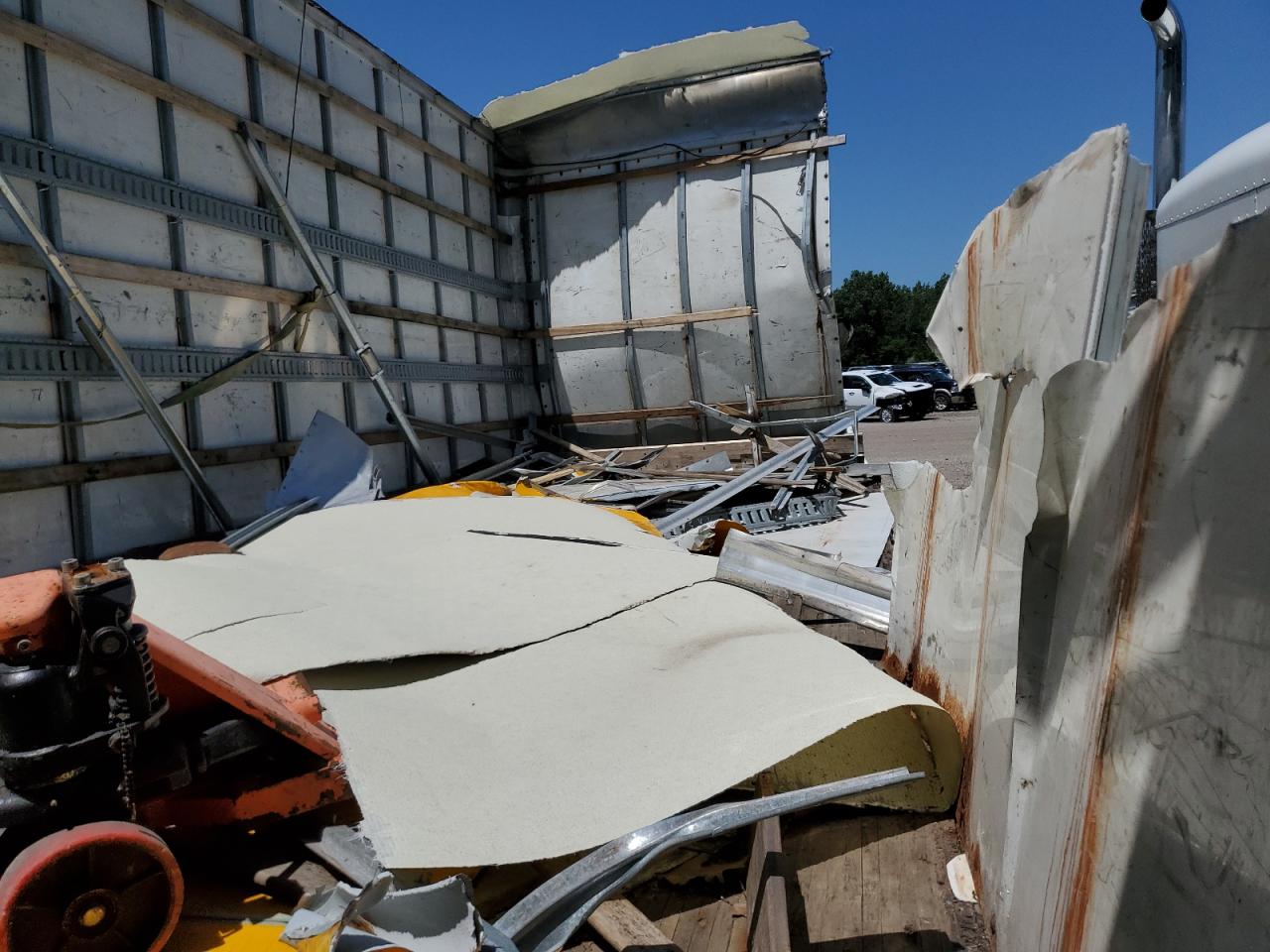 Hino 258 268 Image 8