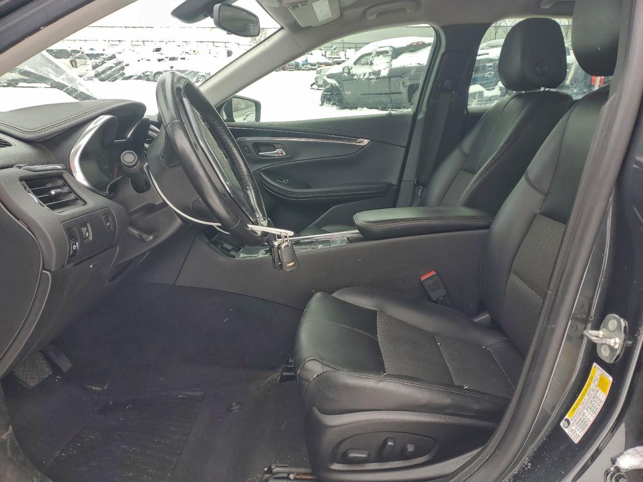 Chevrolet Impala Lt Image 6