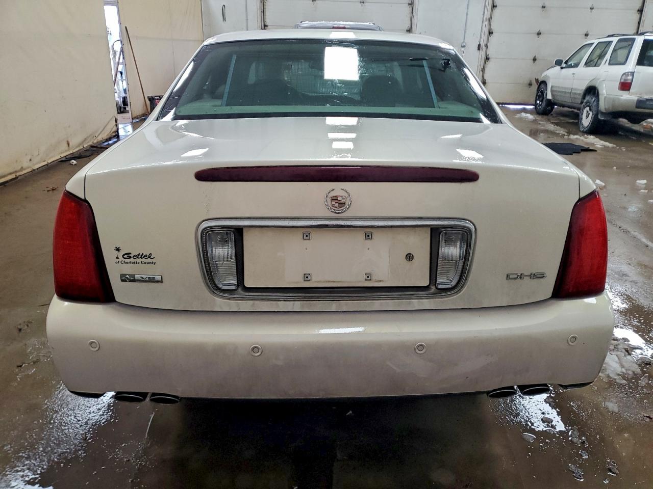 Cadillac DeVille Dhs Image 11