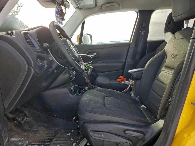 Jeep Renegade Latitude Image 3