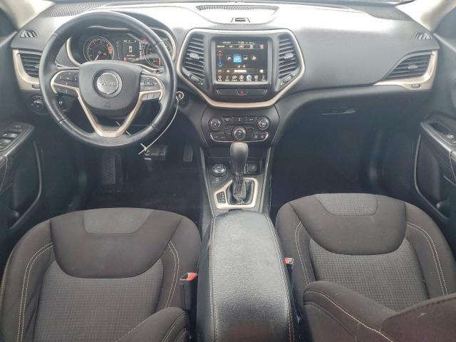 Jeep Grand Cherokee Latitude Image 2