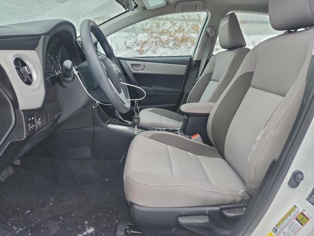 Toyota Corolla L Image 3