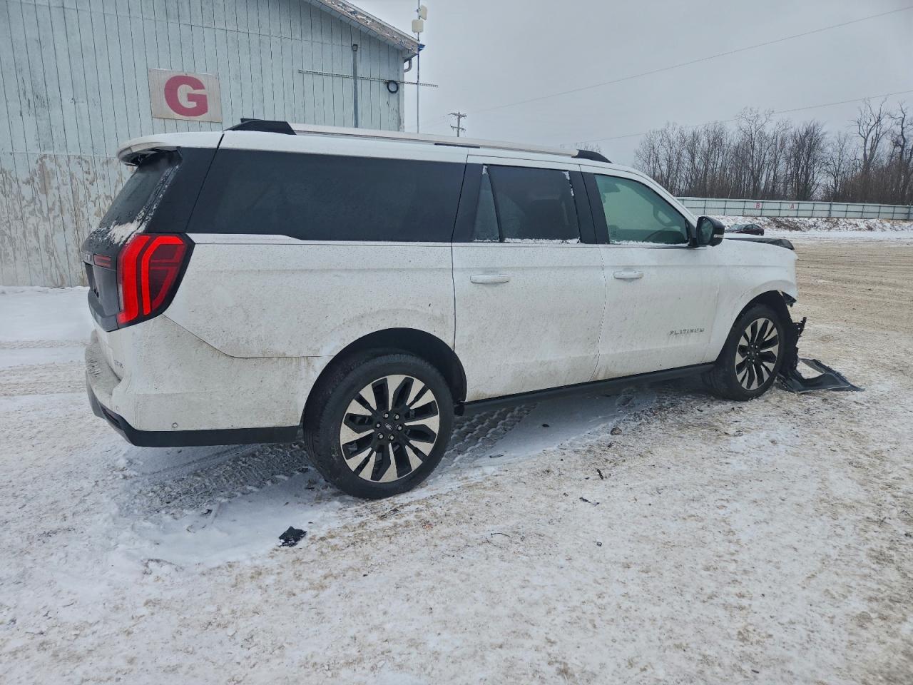 Ford Expedition Max Platinum Image 2