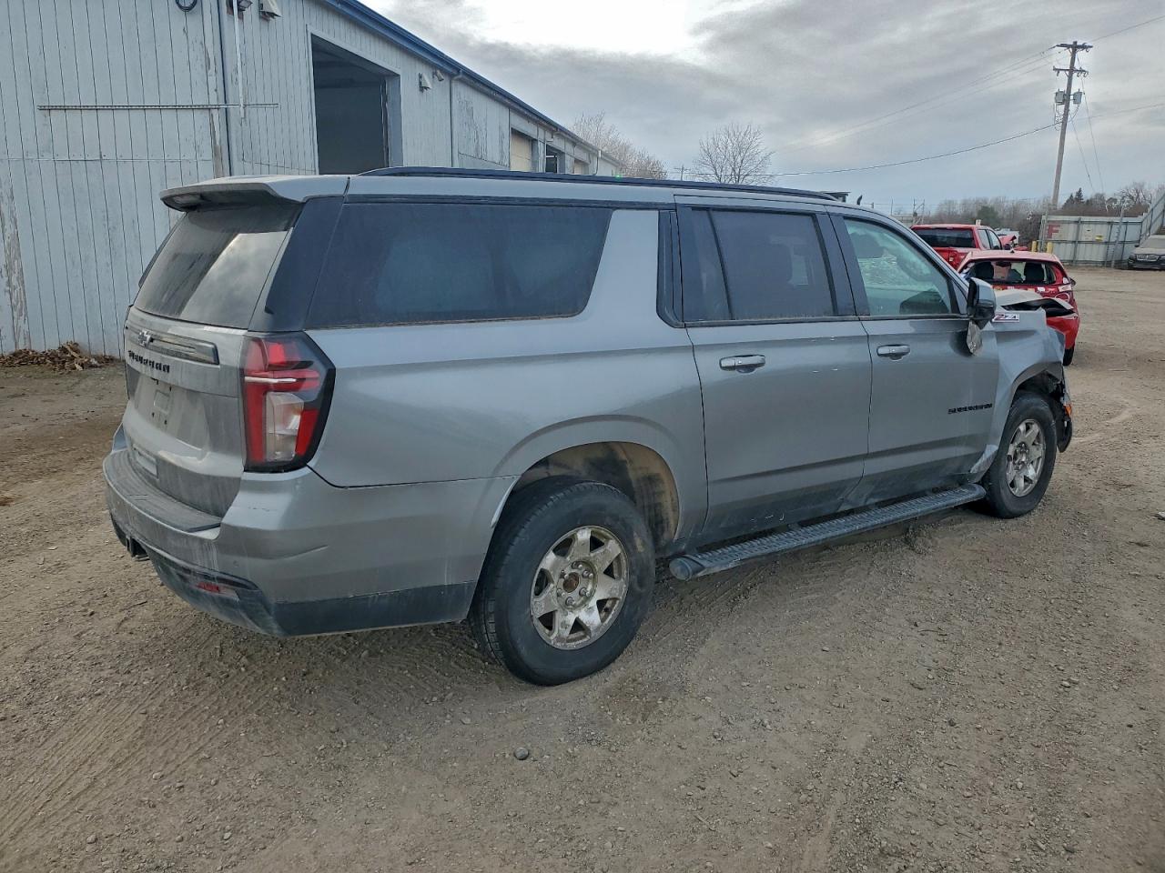 Chevrolet Suburban K1500 Z71 Image 2