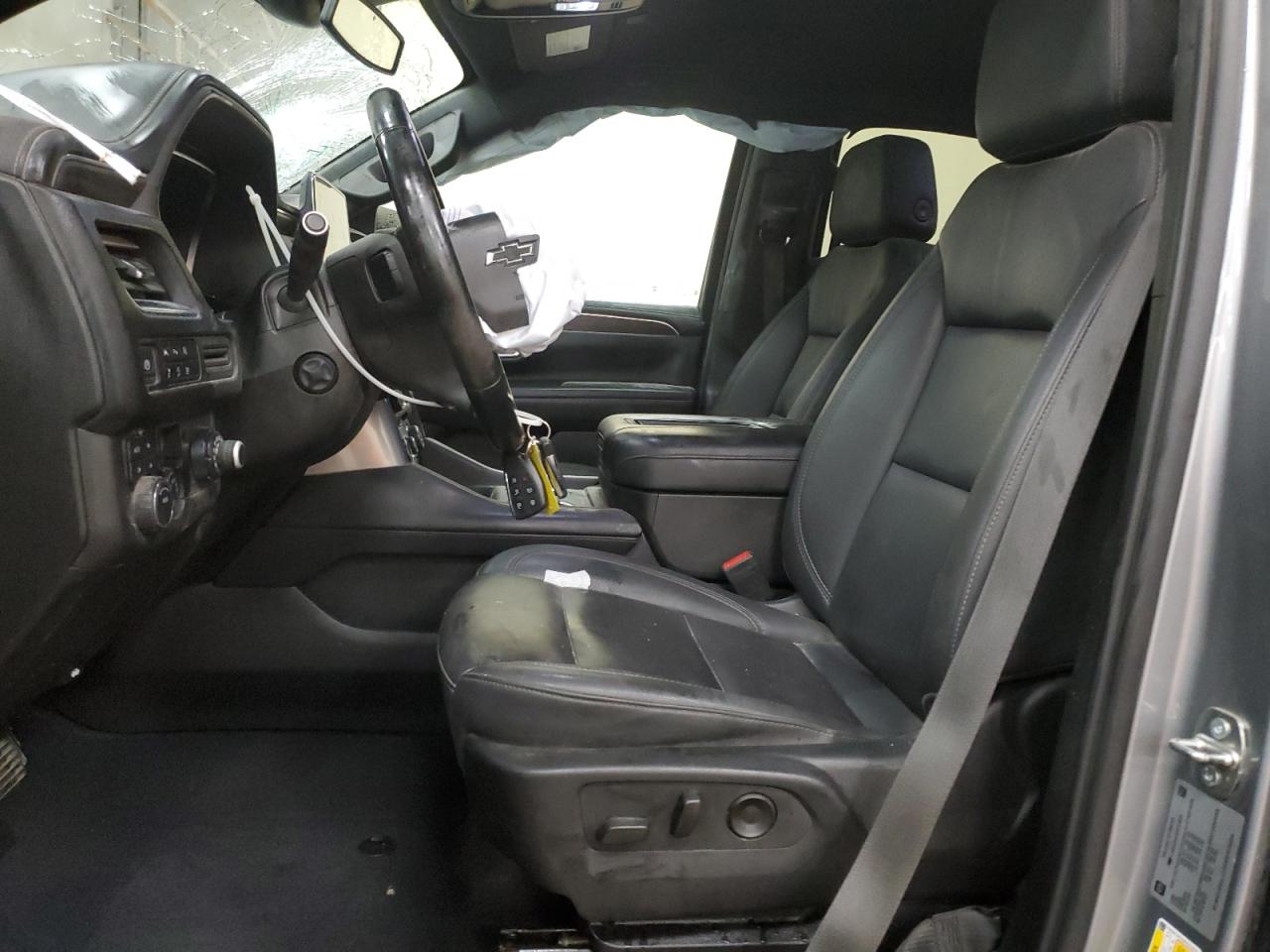 Chevrolet Suburban K1500 Z71 Image 11